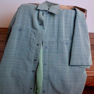 Men’s 5.11 button down short sleeve